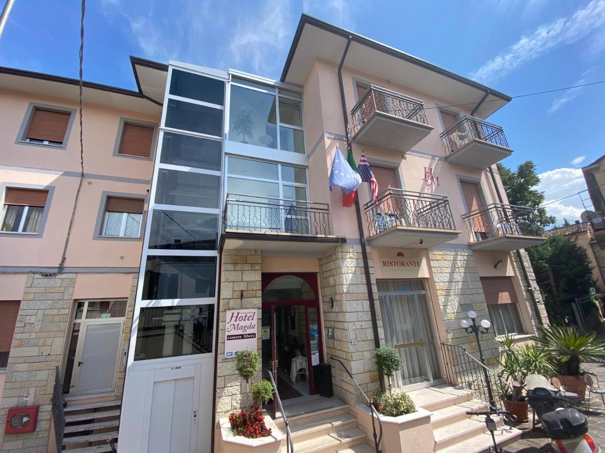Hotel Magda Novafeltria Ngoại thất bức ảnh