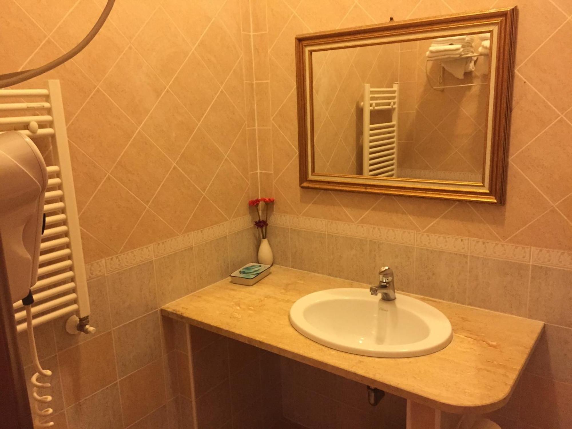 Hotel Magda Novafeltria Phòng bức ảnh