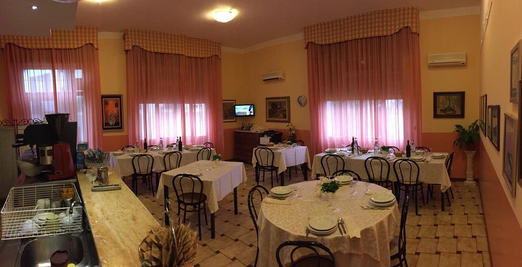 Hotel Magda Novafeltria Ngoại thất bức ảnh
